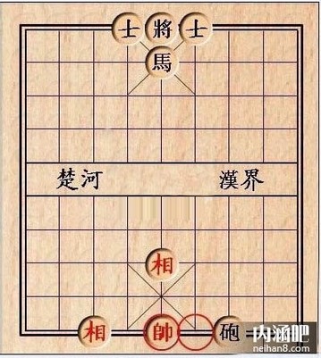 一女孩摆的象棋棋局邪恶内涵图片