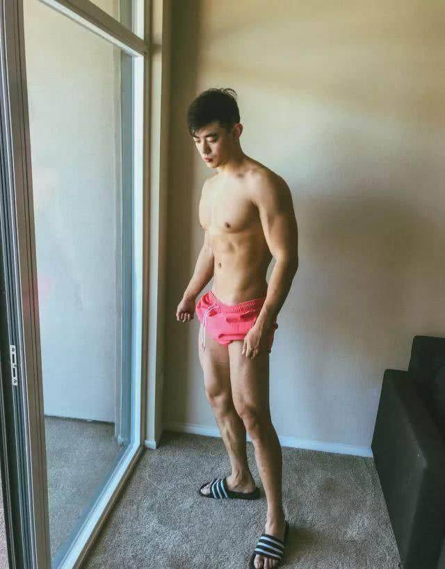 性感中国男模男人裸体艺术写真图片