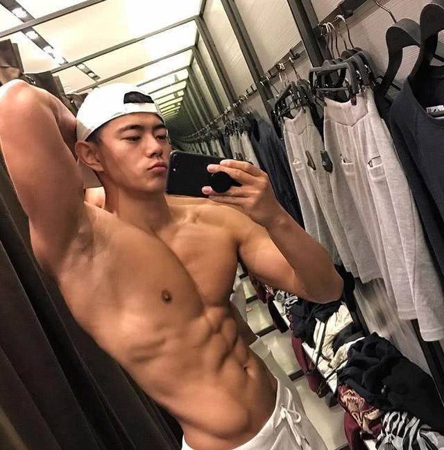 性感中国男模男人裸体艺术写真图片