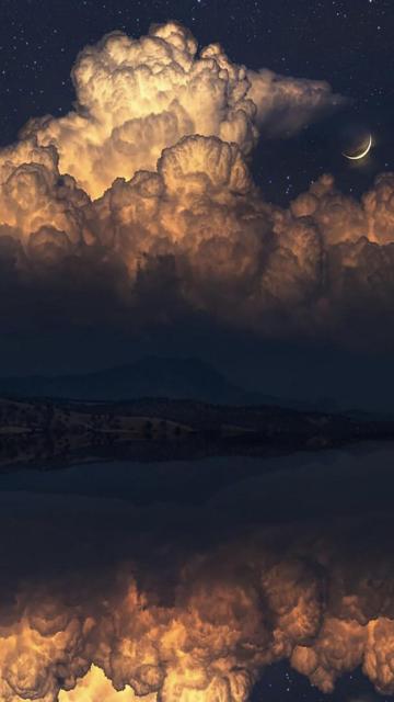 夜空中的云层唯美写真手机壁纸