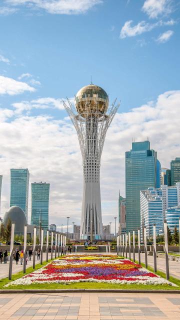 哈萨克斯坦——观景塔手机壁纸