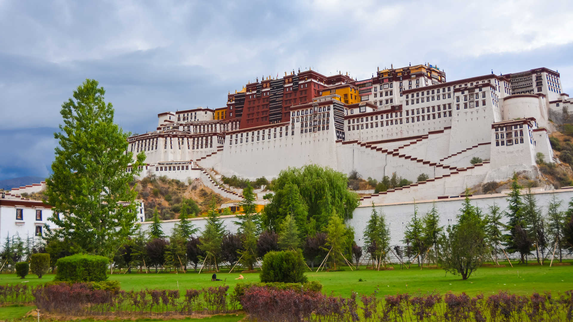 西藏拉萨布达拉宫壁纸