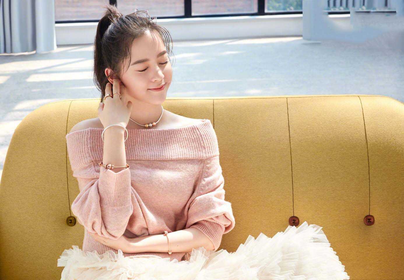 欧阳娜娜初秋时尚写真图片