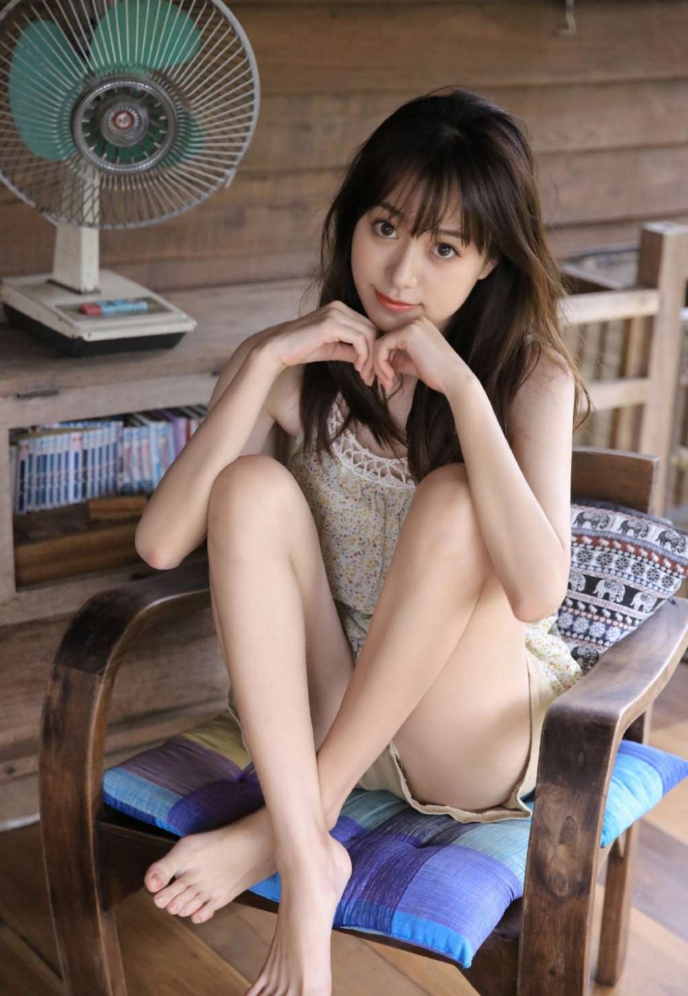 美媛馆熊吖BOBO上演内衣丝袜性感写真