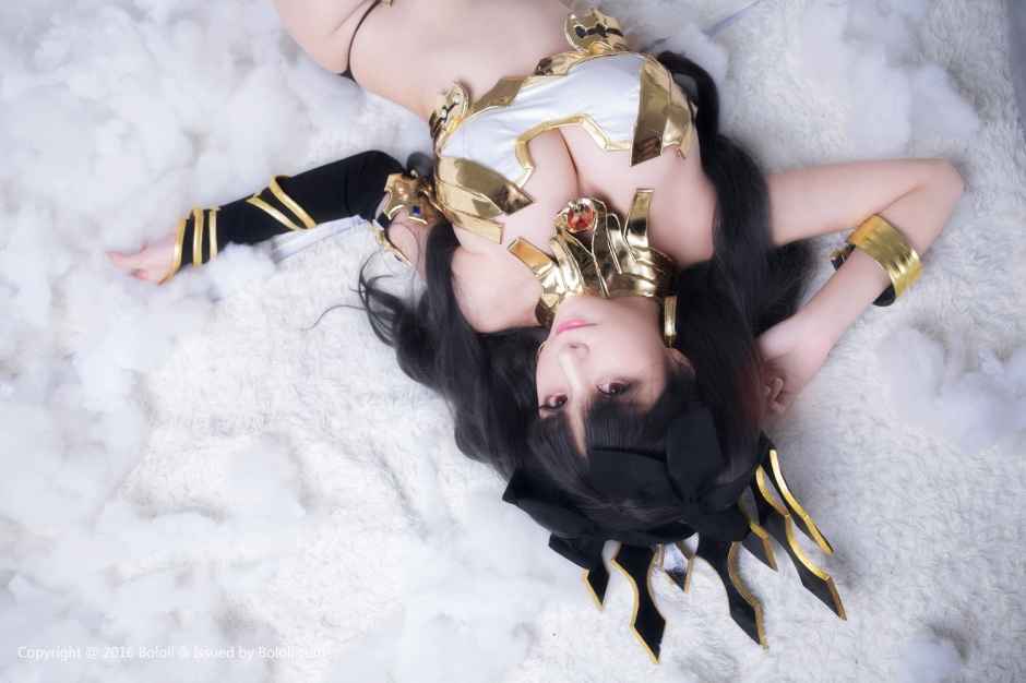 波萝社cosplay美女夏美酱性感写真