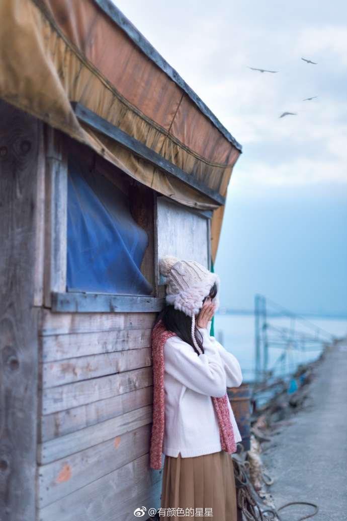 大波妹子猫九酱居家性感写真图