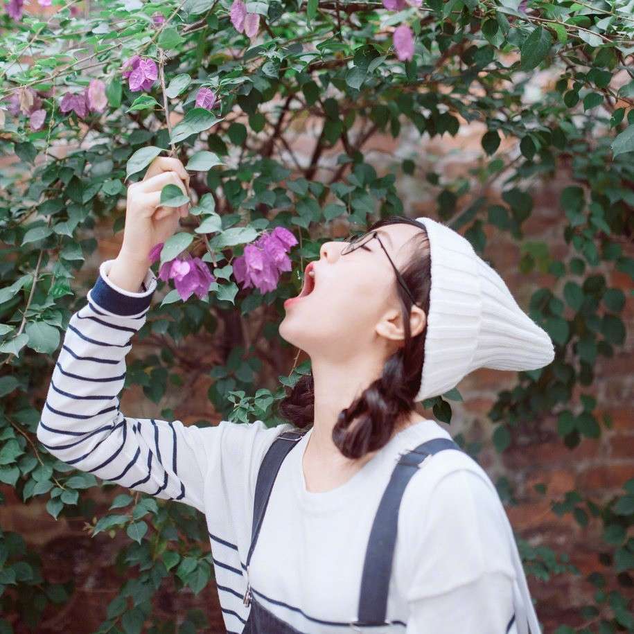 亚洲人体模特美女艾小青紧鲍风骚大尺度诱惑写真美女图片