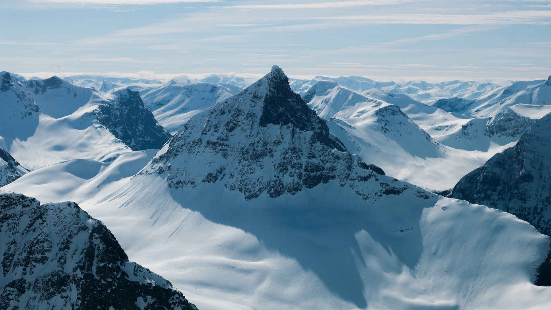 雪山风景桌面壁纸