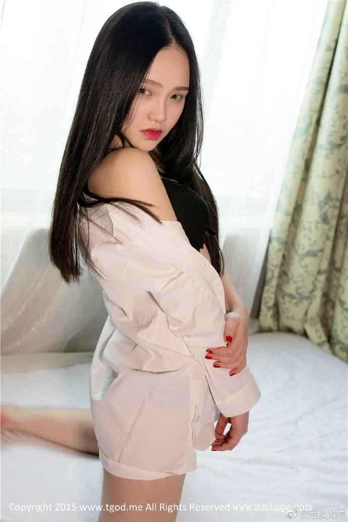 推女神长发佩佩Cassie