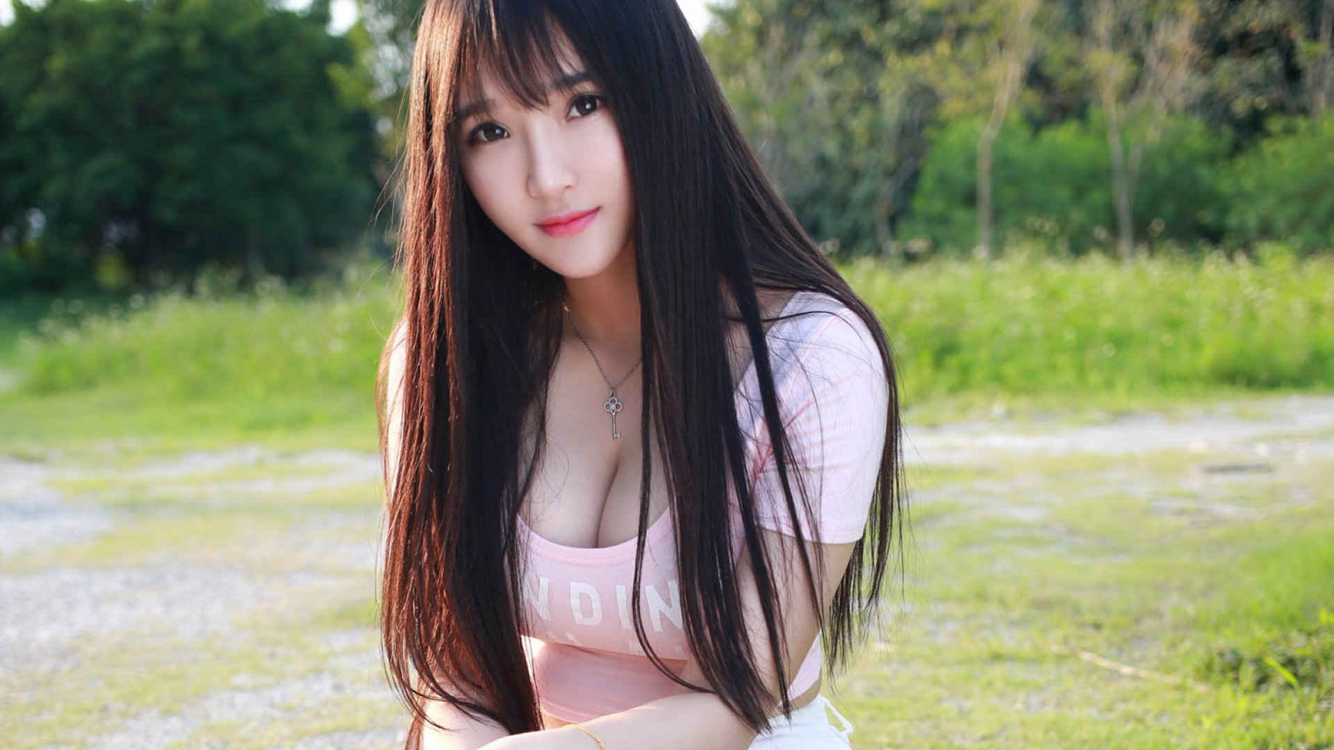 甜美女生夏瑶图片