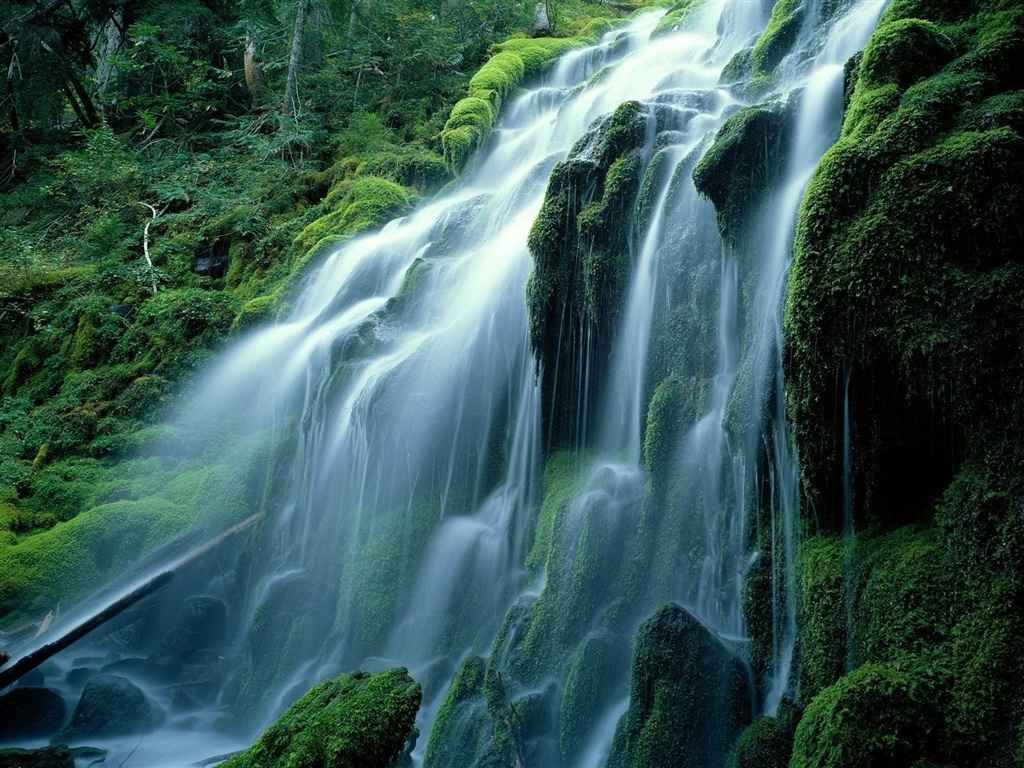 唯美瀑布自然风景安卓平板壁纸