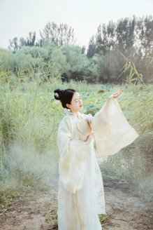 郑合惠子唯美古装写真图片