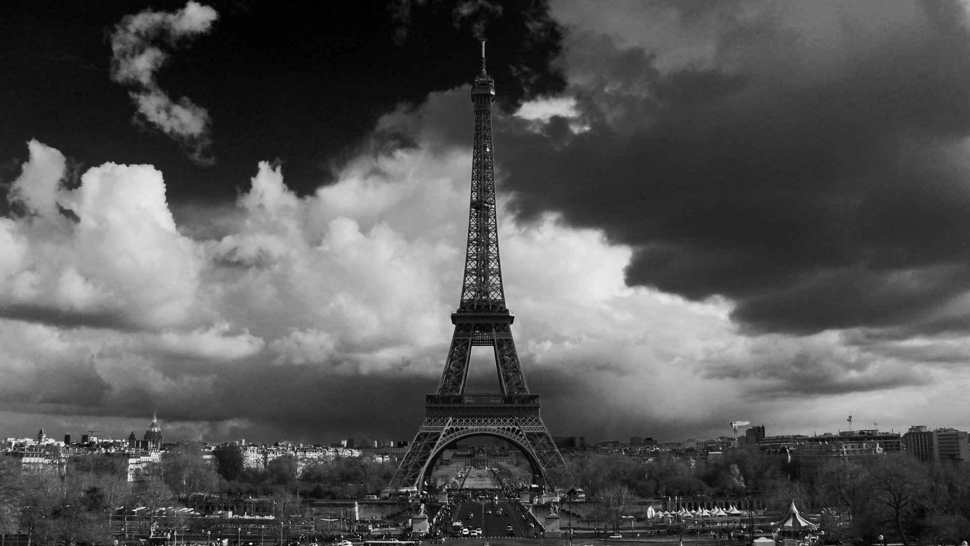 法国埃菲尔铁塔风景图片壁纸