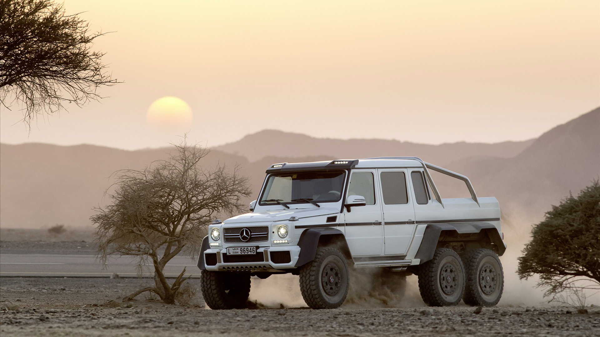 2013奔驰越野车 G63 AMG 6X6壁纸(上)