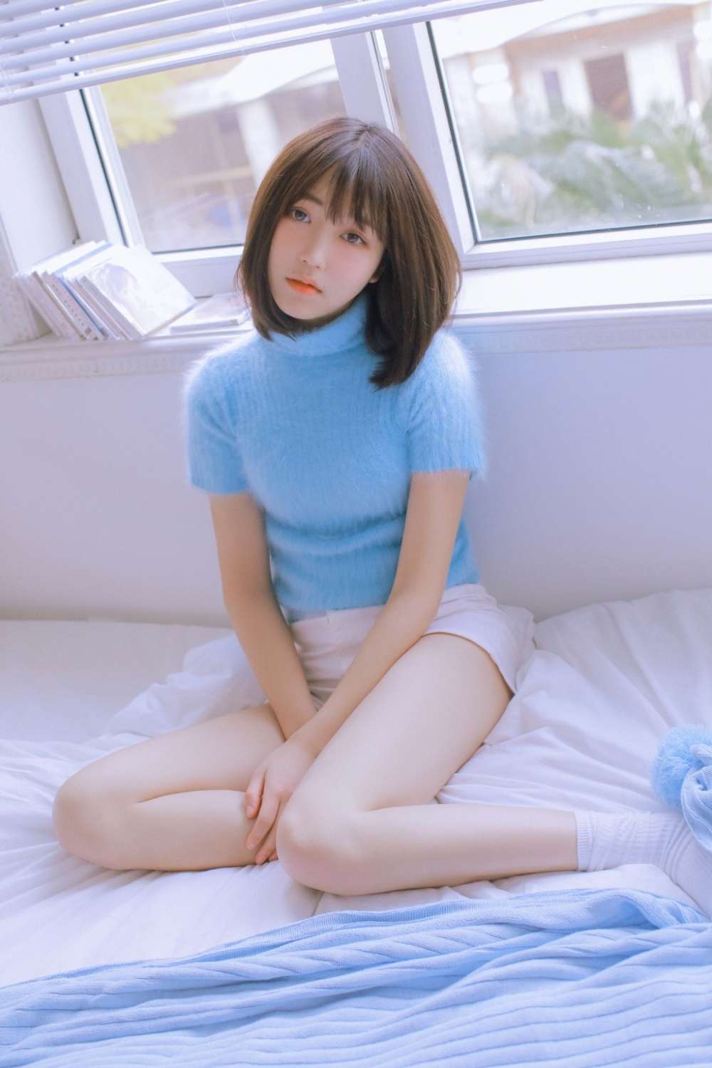 大胸罩妹子田熙玥性感豪乳诱惑人心