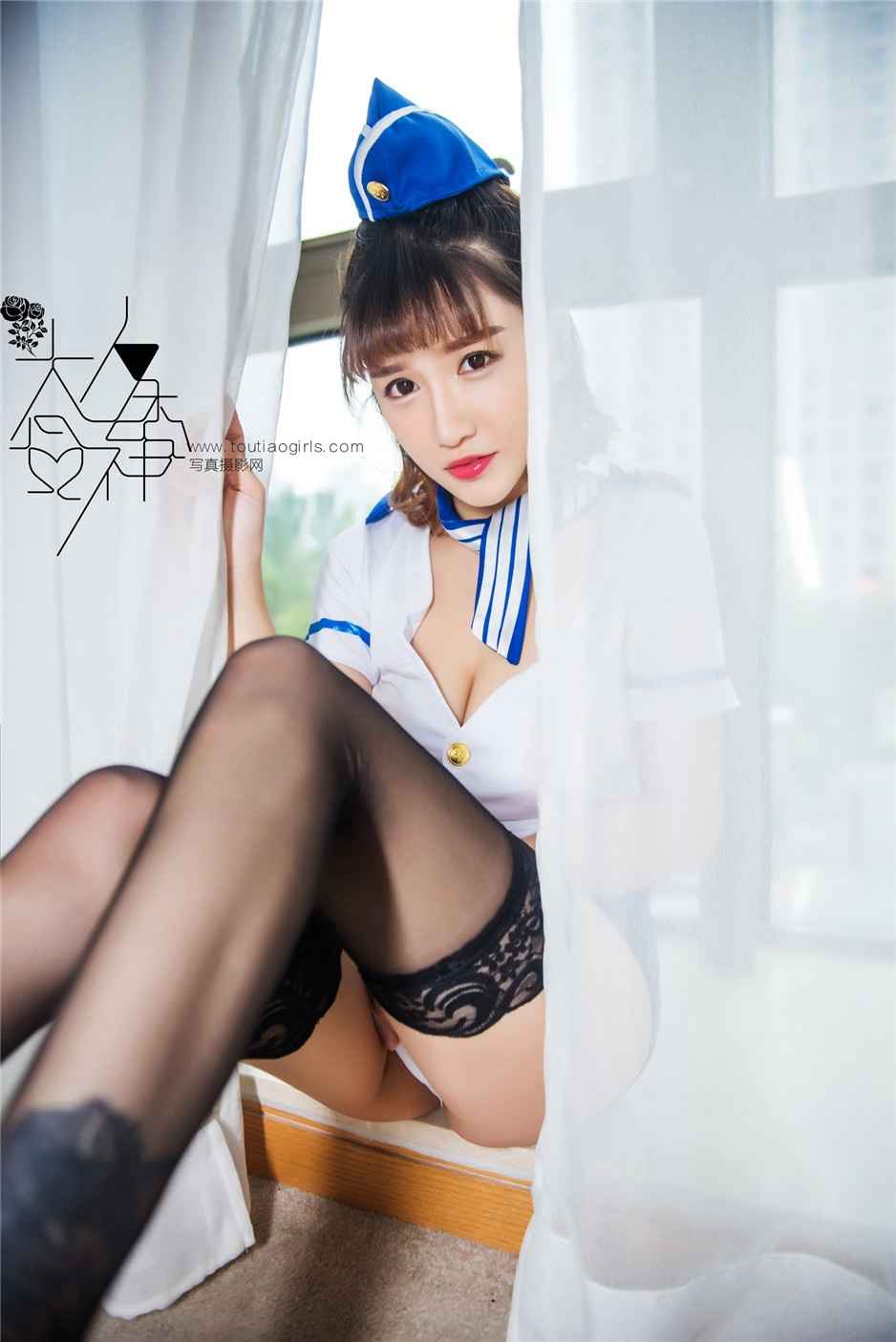 网络美女郭美美空姐制服写真