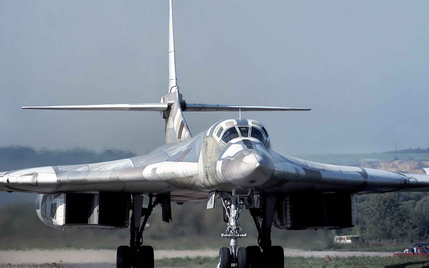 Tu-160“海盗旗”战略轰炸机 - 神秘的地球 科学|自然|地理|探索
