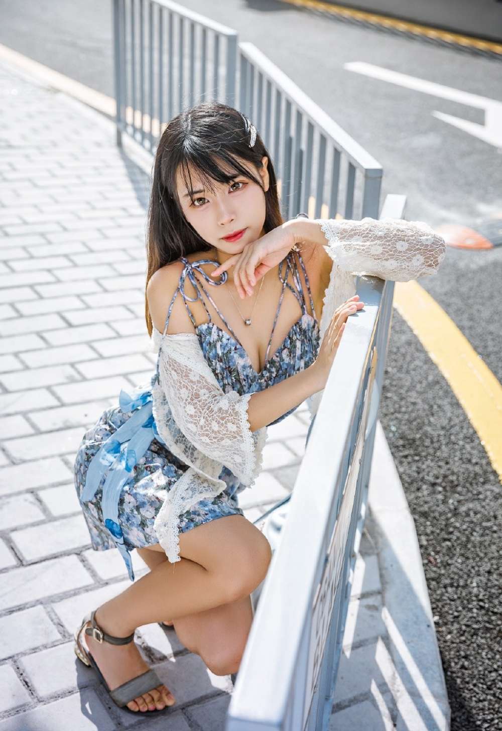 极品美女AngelaLee李玲户外性感写真照