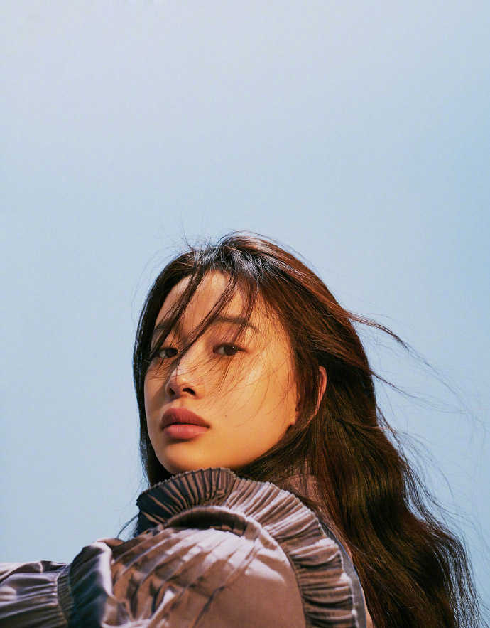 李梦杂志封面时尚性感写真图片