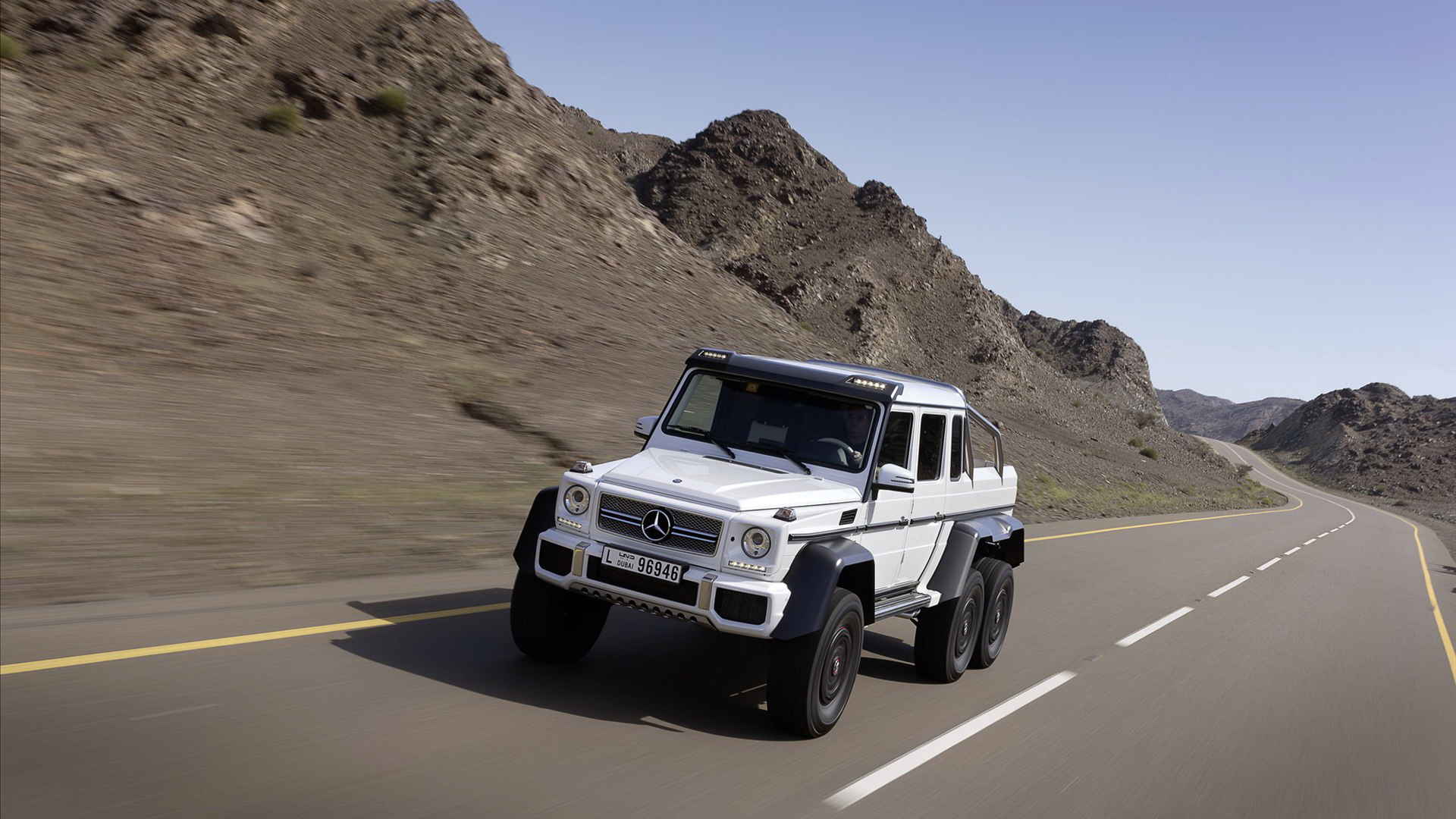 2013奔驰越野车 G63 AMG 6X6壁纸(上)