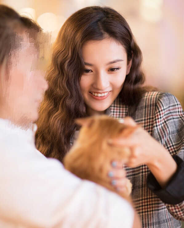 宋祖儿性感大波浪迷人写真图片