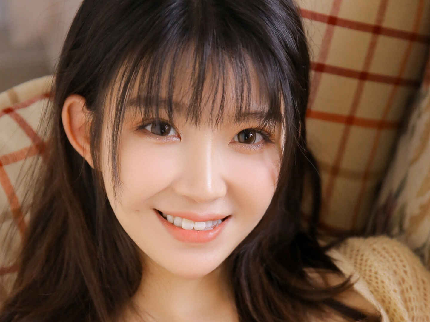气质大眼美女私房甜美写真图片平板壁纸