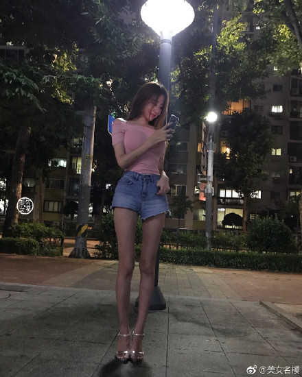 夜排挡的美女，都是吃货！