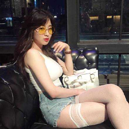 这样的美女，你看到了会点赞吗？