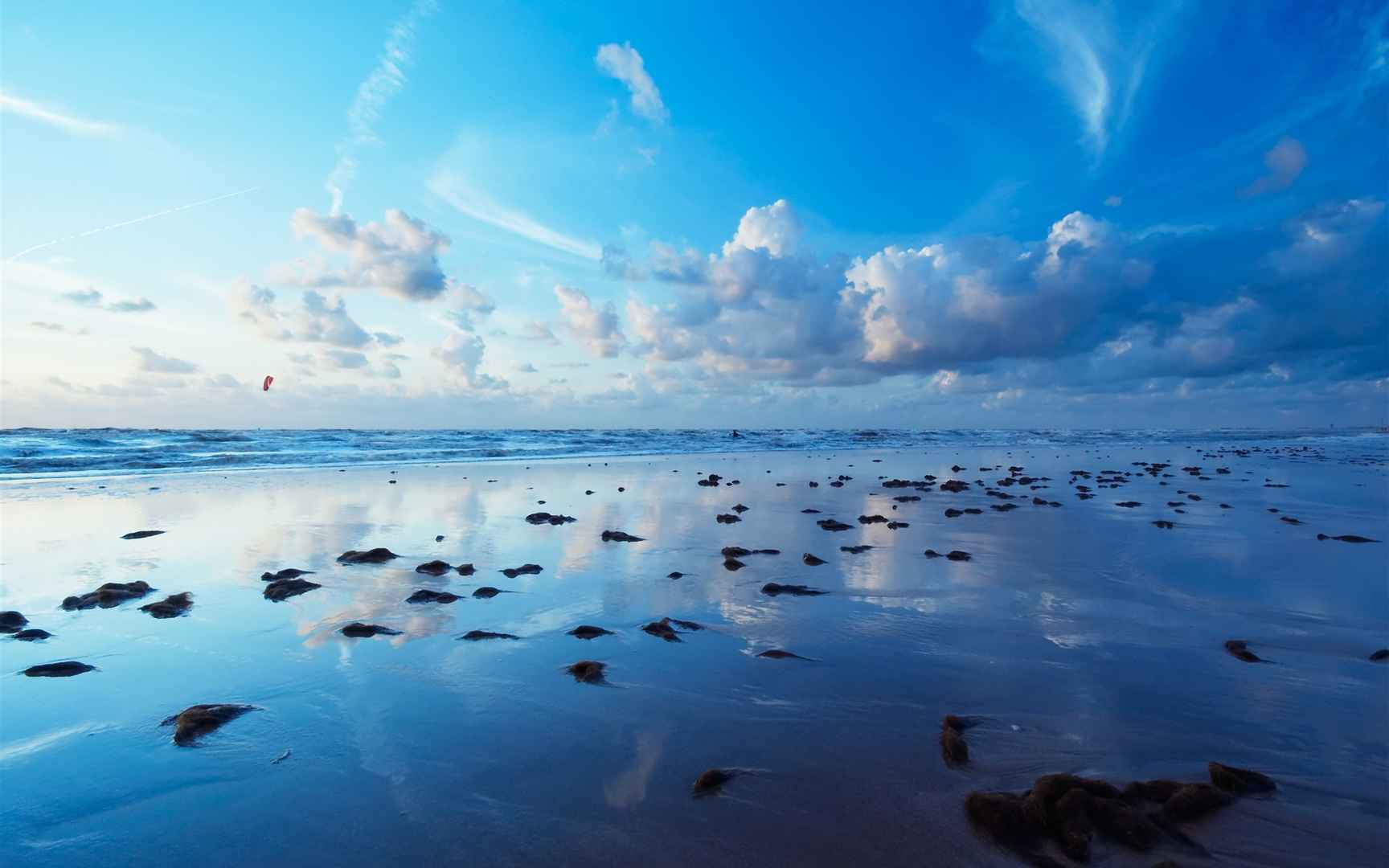 黄昏的大海屏保壁纸