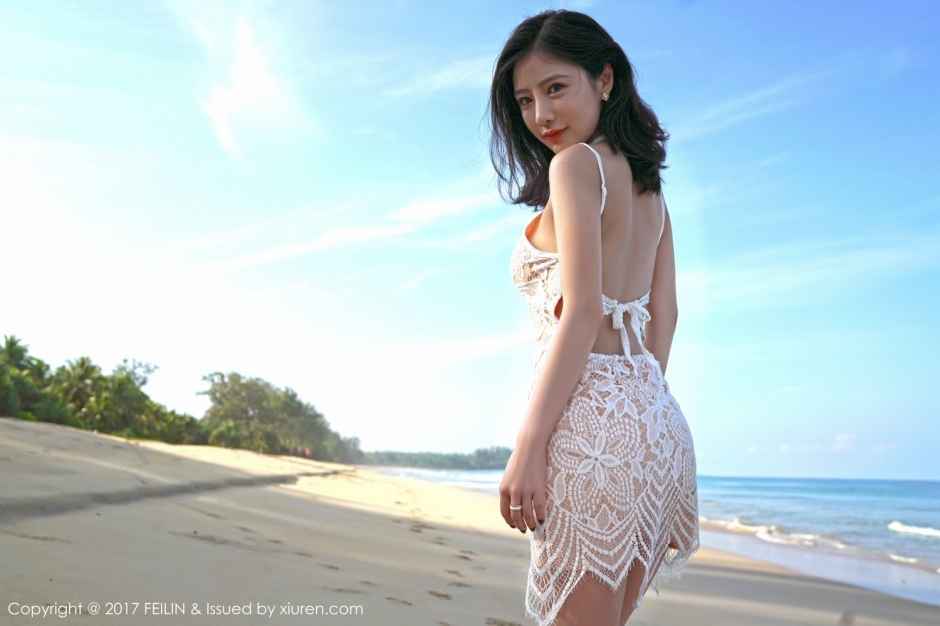 气质美女施忆佳短裙写真美丽动人