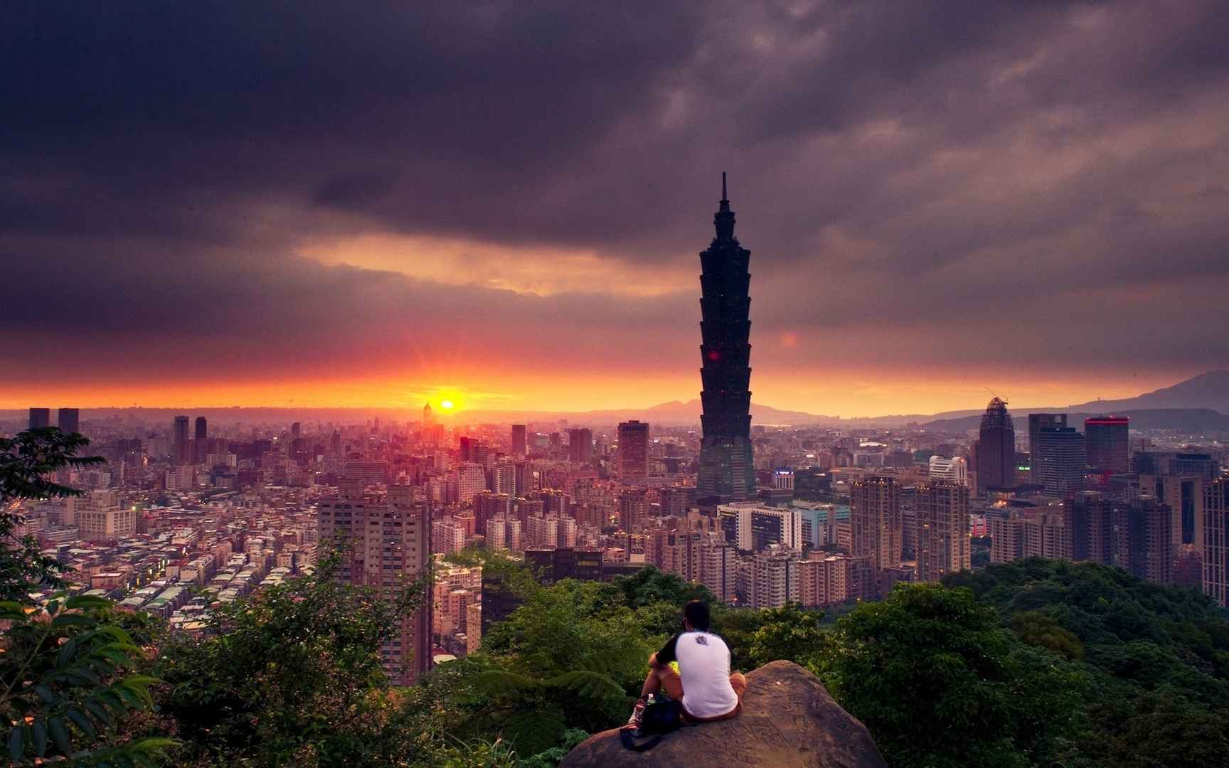 Taipei 101（台湾夜景：台北101） – IBA Street Pictures 4K / 5K wallpaper