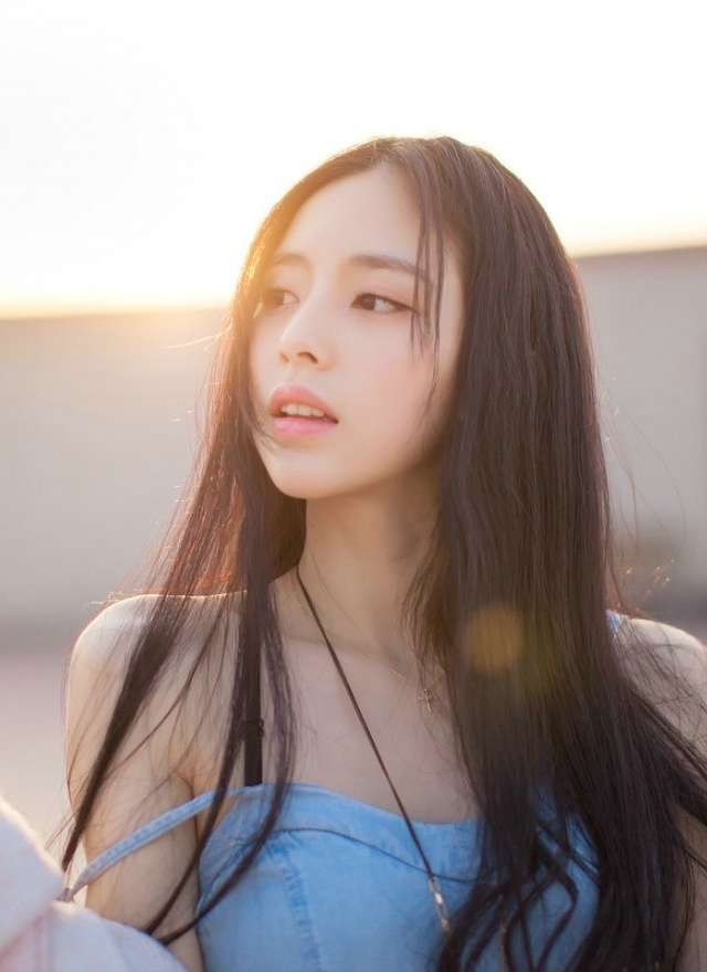 90后校花美女Nicky高清写真图片