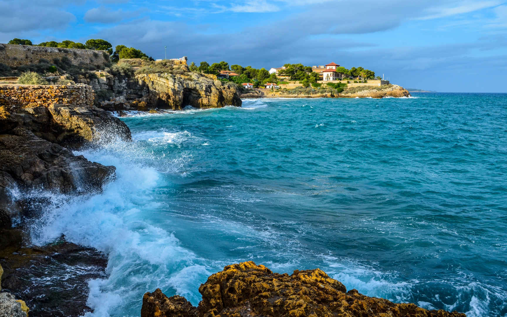 地中海海岸风景图片壁纸