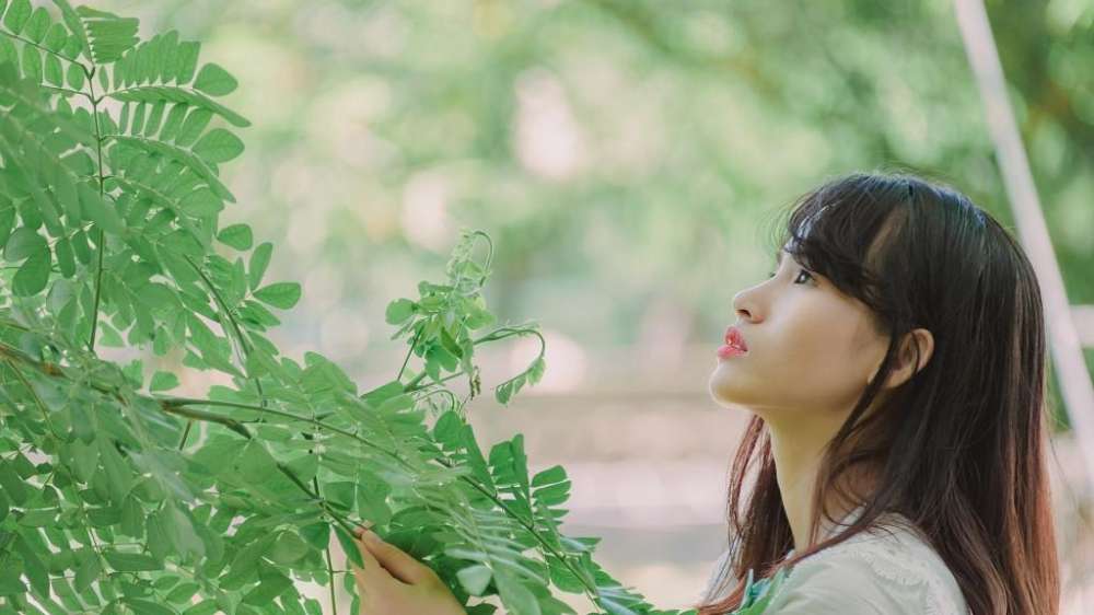 风情酥胸美女私房性感写真图片平板壁纸