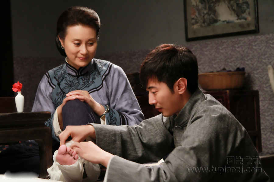 《新京华烟云》剧照 细节考究色彩鲜明