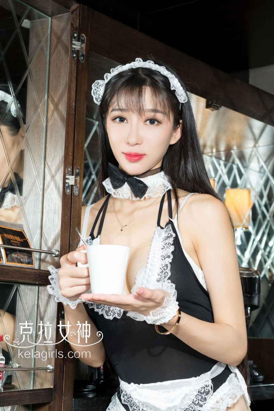 克拉女神麻豆吴倩倩女仆装诱人写真