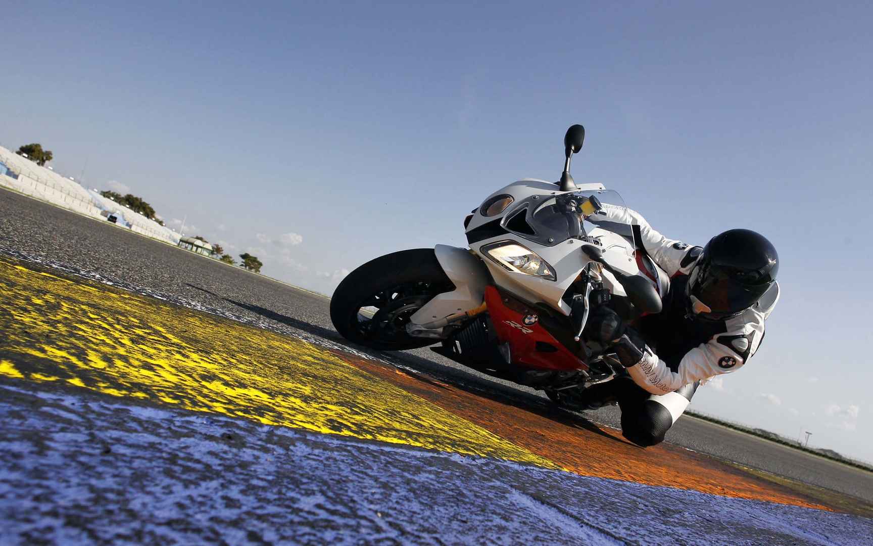 宝马 S 1000 RR摩托车壁纸