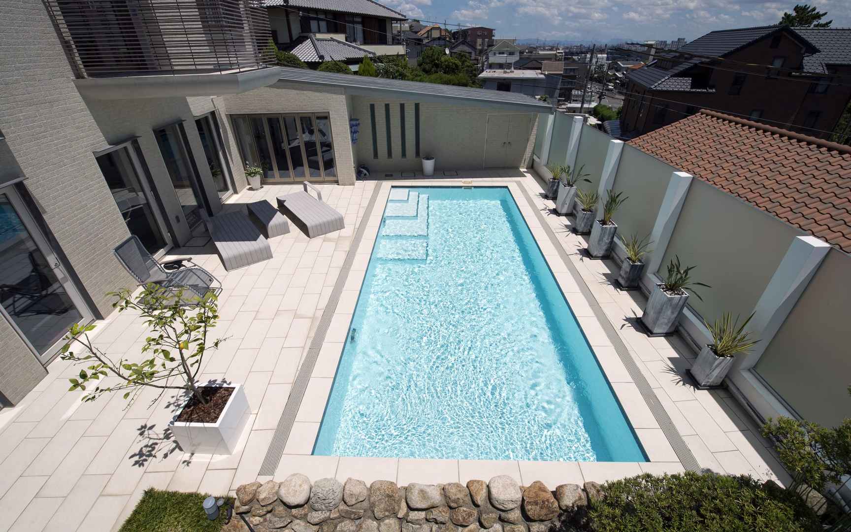 私人别墅游泳池图片