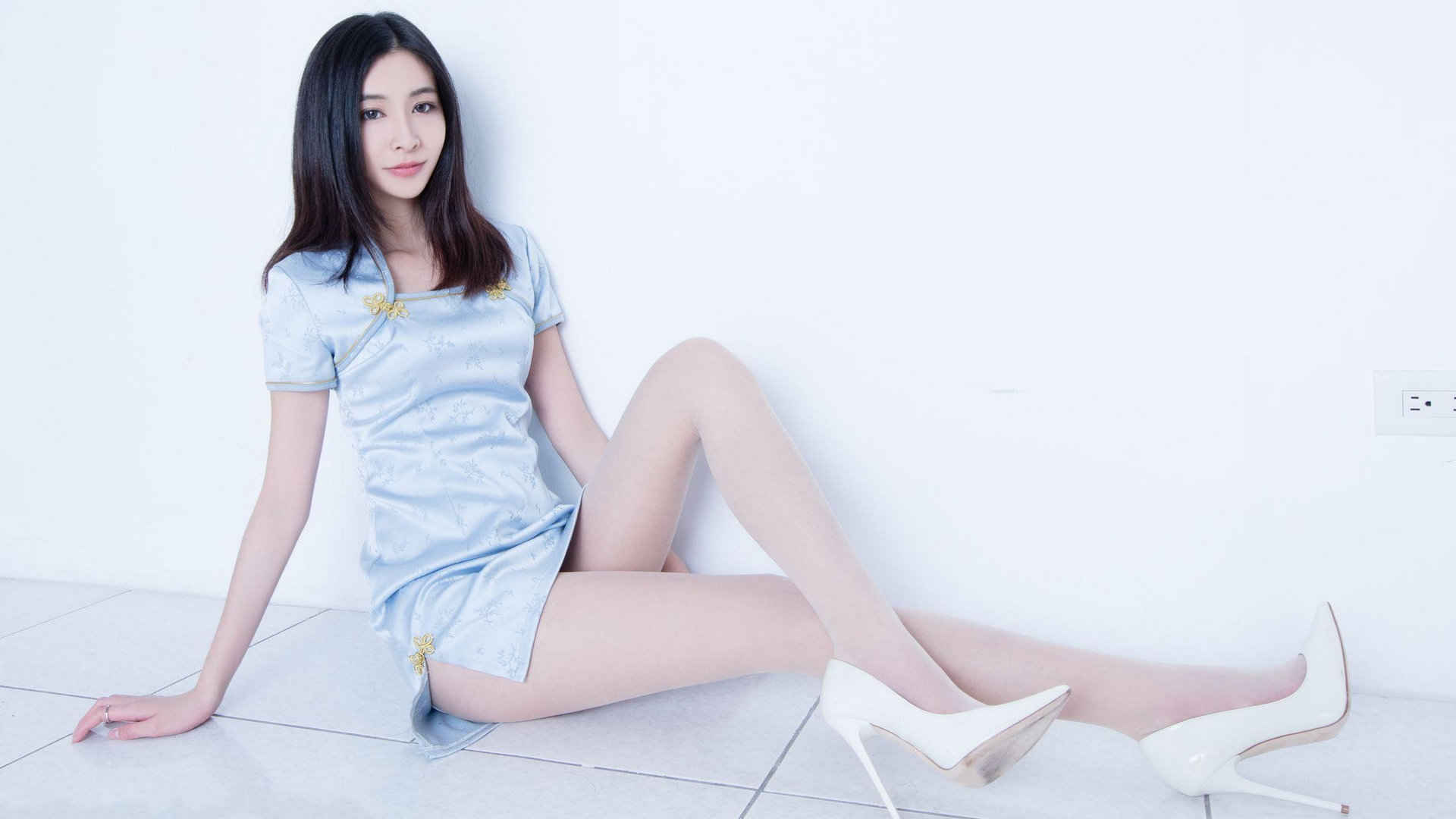 长腿水手服美女模特图片