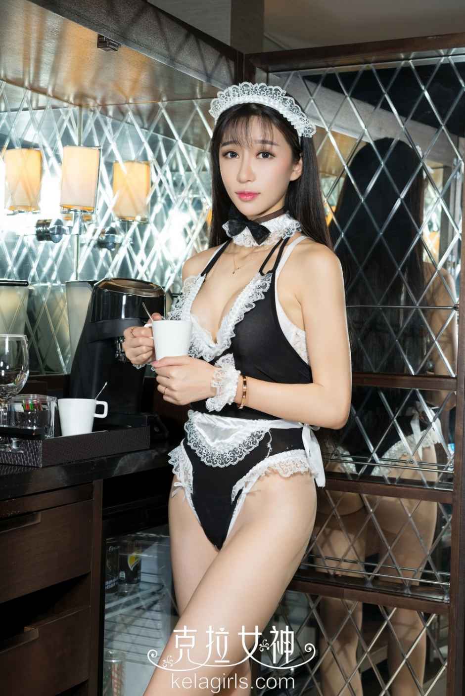 克拉女神麻豆吴倩倩女仆装诱人写真