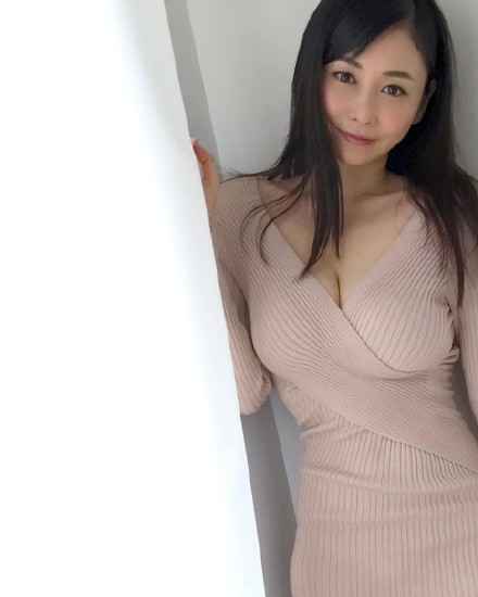 日本写真女王杉原杏璃，日本本土评选最期待下海女星第一名