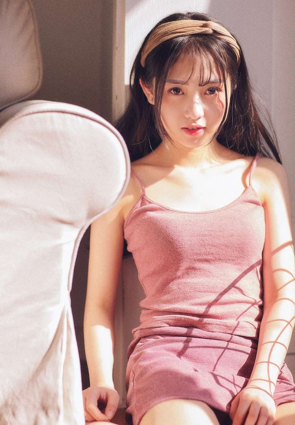 尤果网娜依灵儿性感妖娆写真套图