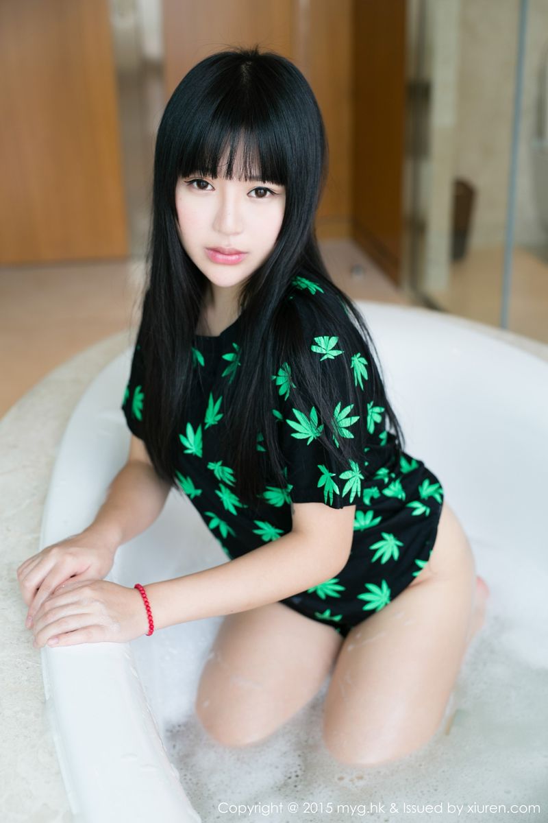 长发优雅甜美美女性感姐妹花蔓水手服丝袜美腿合集