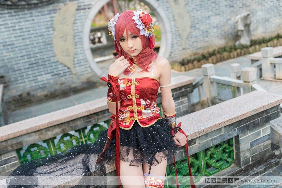 古装侠女帅气cosplay室外性感写真