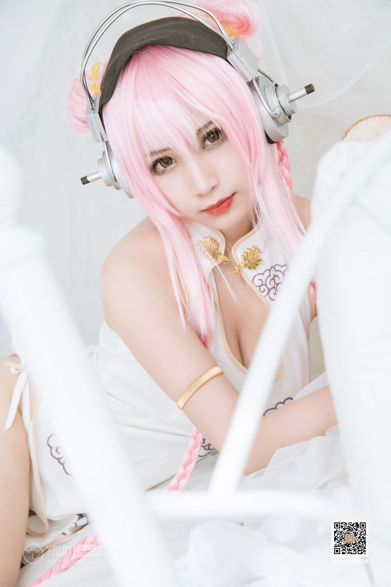 YALAYI雅拉伊性感美少女清凉装扮COSPLAY超级索尼子写真