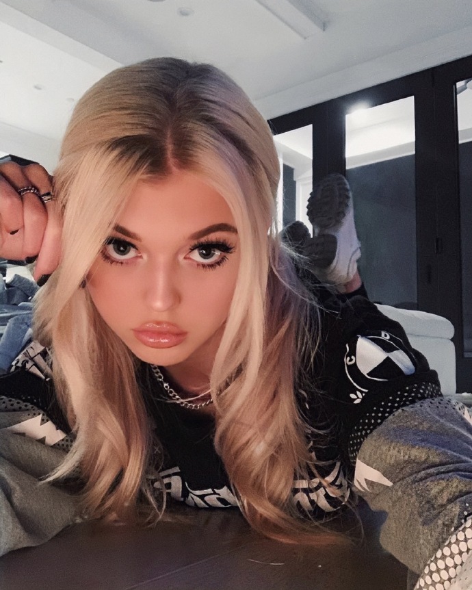 美国网红Loren Gray 真人版芭比娃娃