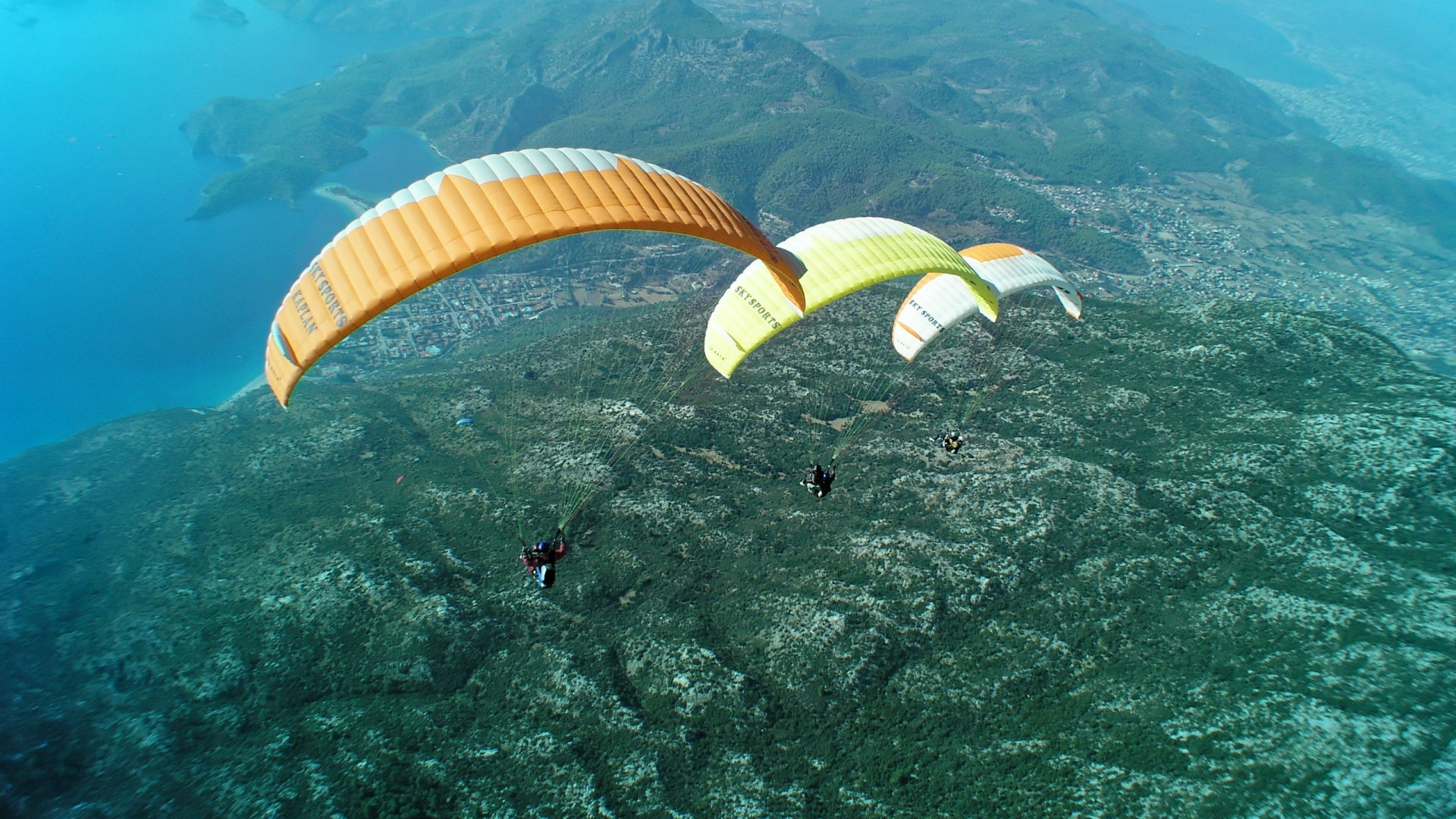 滑翔伞运行图片