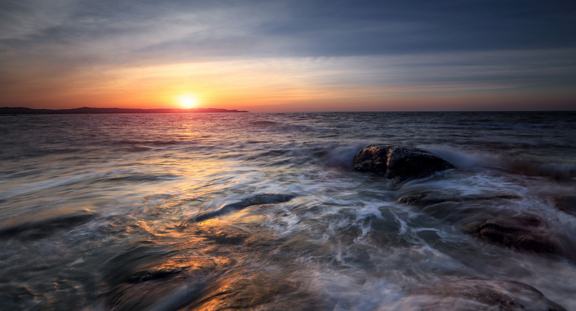 海上日落风景图片