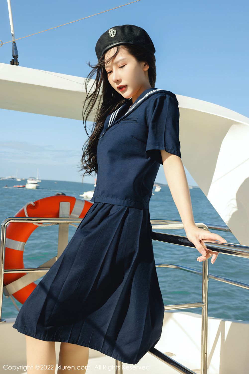 游艇海军服短裙美女尹甜甜清爽甜美海上大尺度写真套图